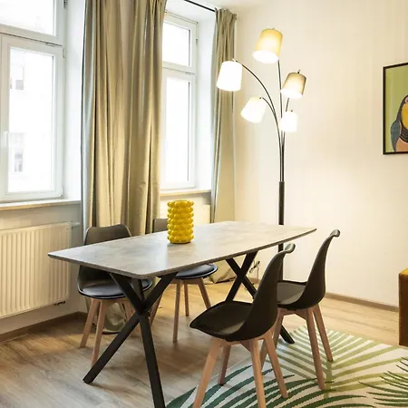 Sonnige Auszeit - Exotisches Flair Apartment Loebau